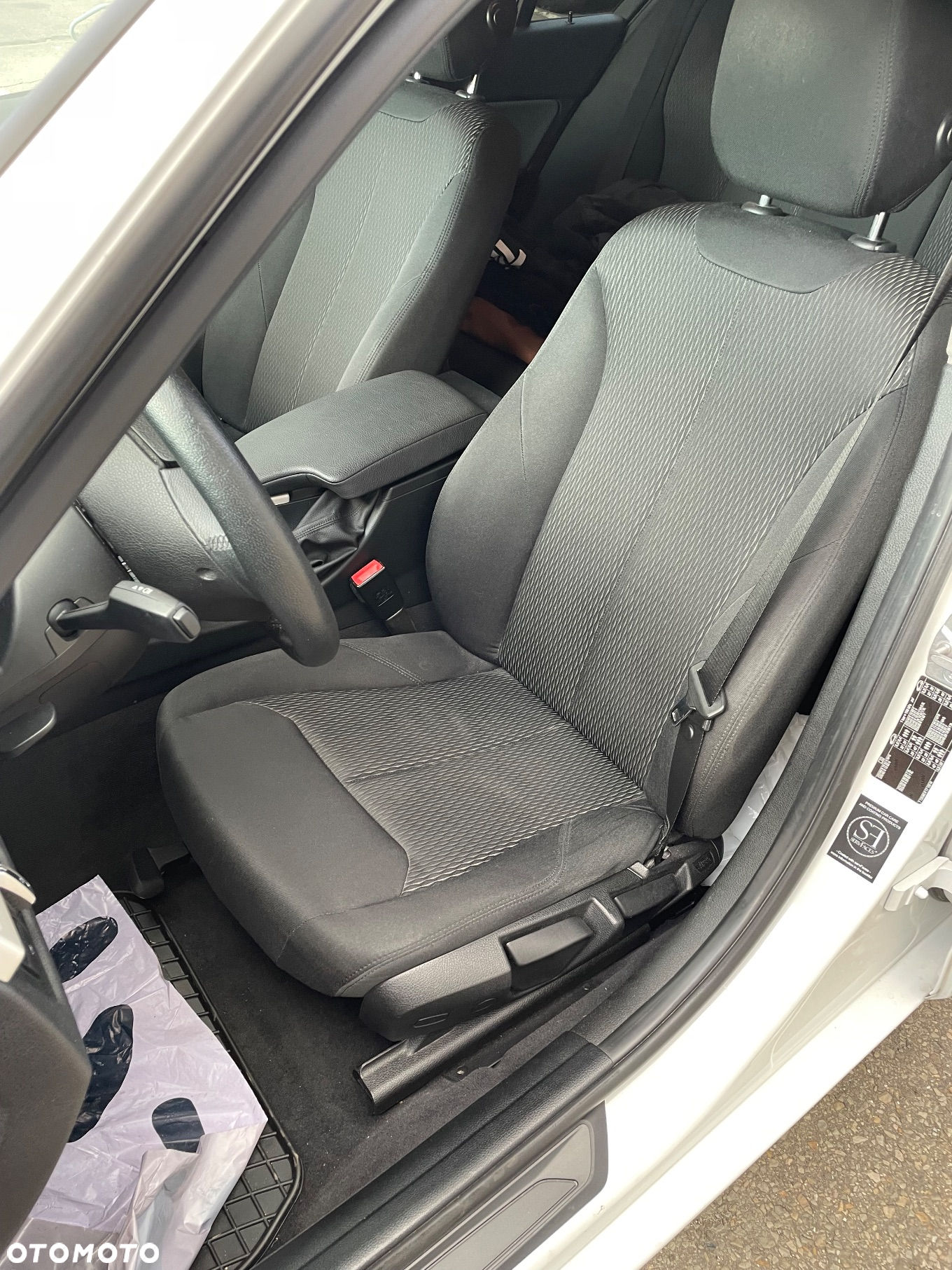 BMW Seria 3 316d - 9