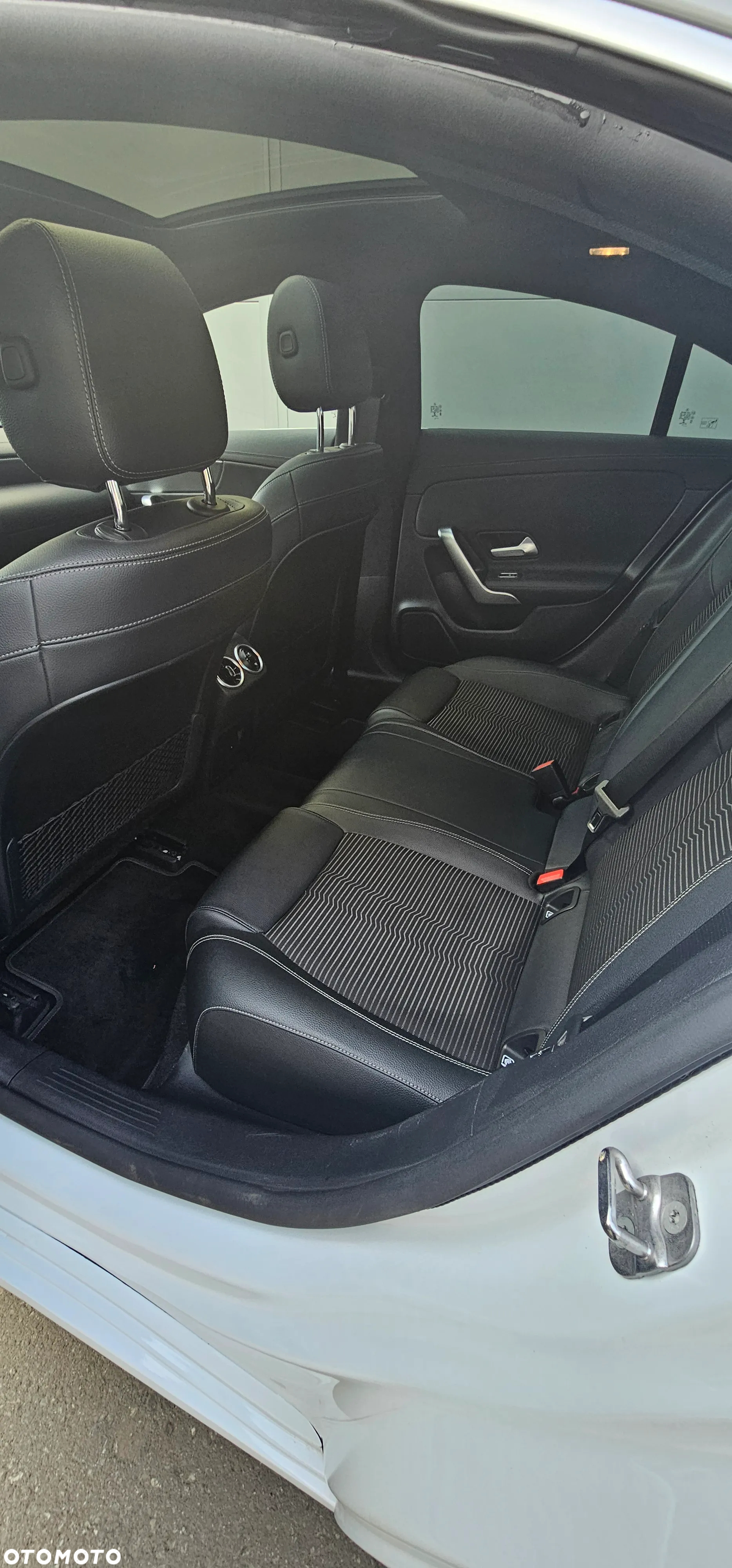 Mercedes-Benz CLA 200 d 8G-DCT - 12