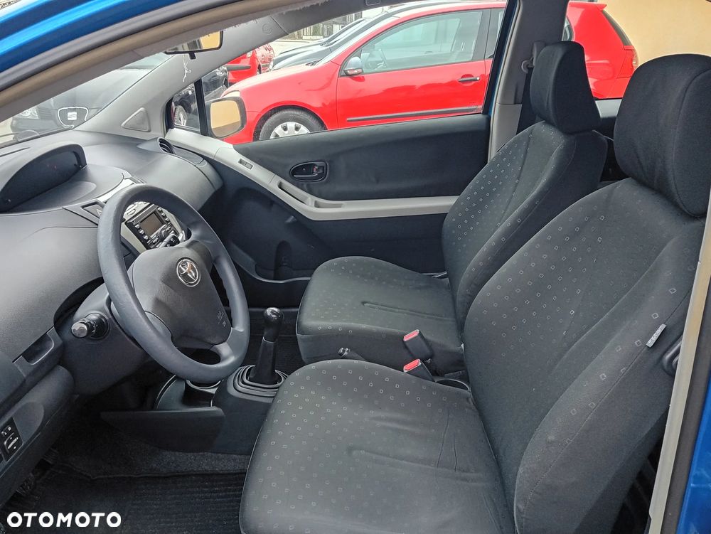 Toyota Yaris 1.0 VVT-i Sol - 17