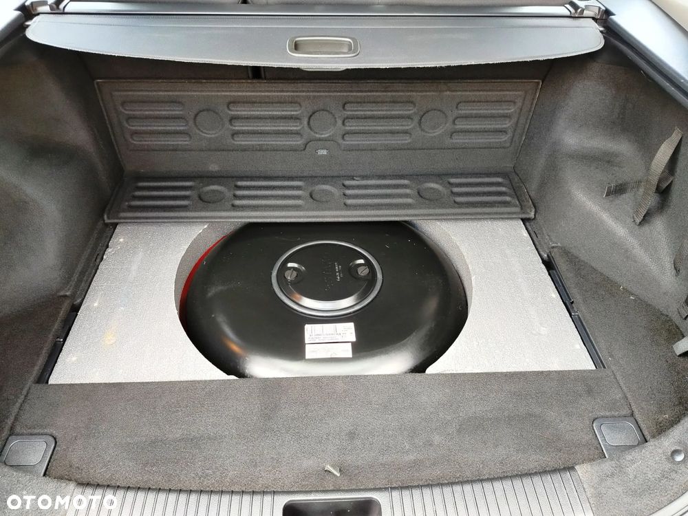 Kia Ceed 1.4 CVVT SW LX - 32