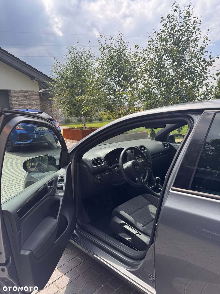 Volkswagen Golf 1.6 TDI DPF Comfortline - 9