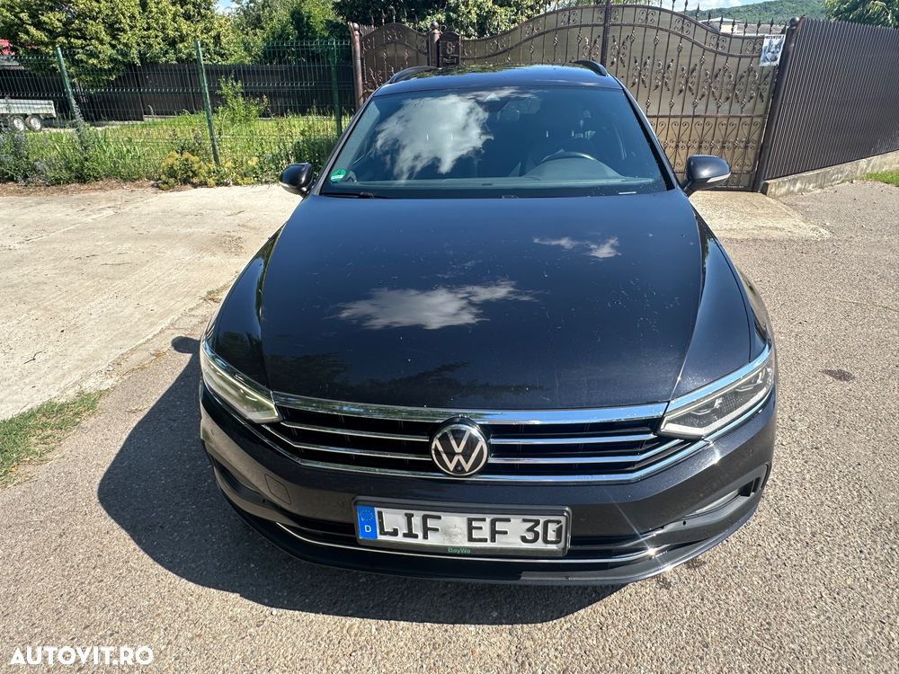 VOLKSWAGEN Passat 2023