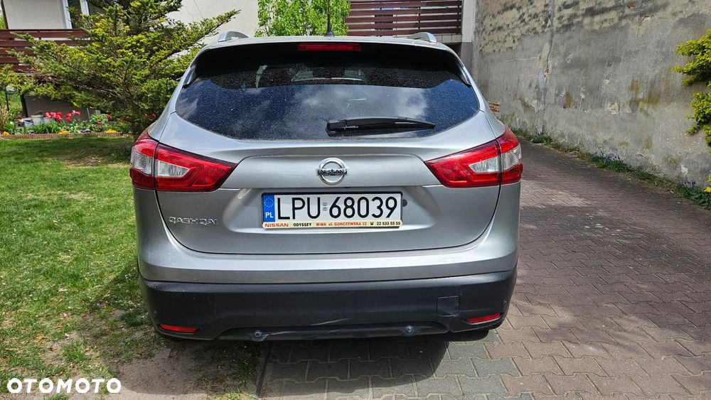Nissan Qashqai 1.2 DIG-T N-Connecta EU6 - 3