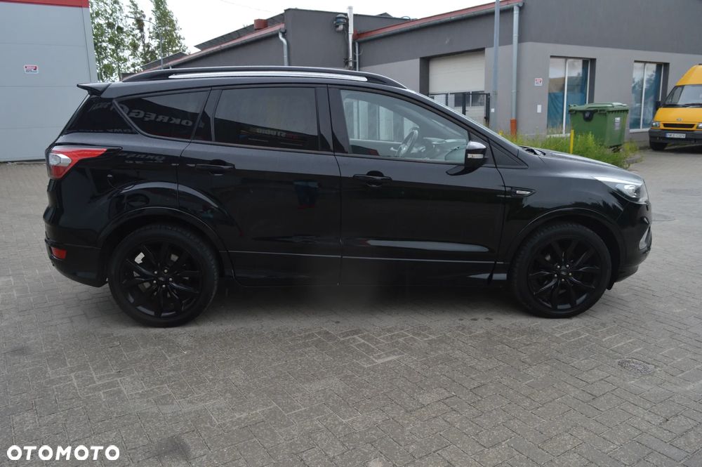 Ford Kuga 1.5 EcoBoost 2x4 ST-Line - 9