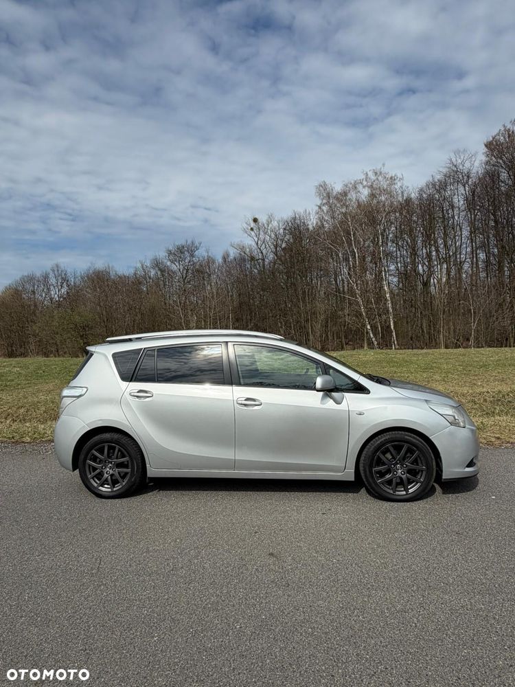 Toyota Verso 2.0 D-4D Luna - 4