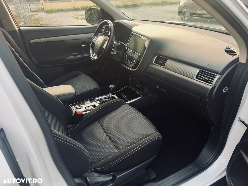 Mitsubishi Outlander 2.2 DI-D 4WD Automatik Plus - 7
