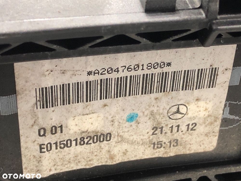 KLAMKA ZEWNĘTRZNA PRAWY PRZÓD  MERCEDES-BENZ KLASA A (W176) 2012 - 2018 A 180 (176.042) 90 kW [122 - 4
