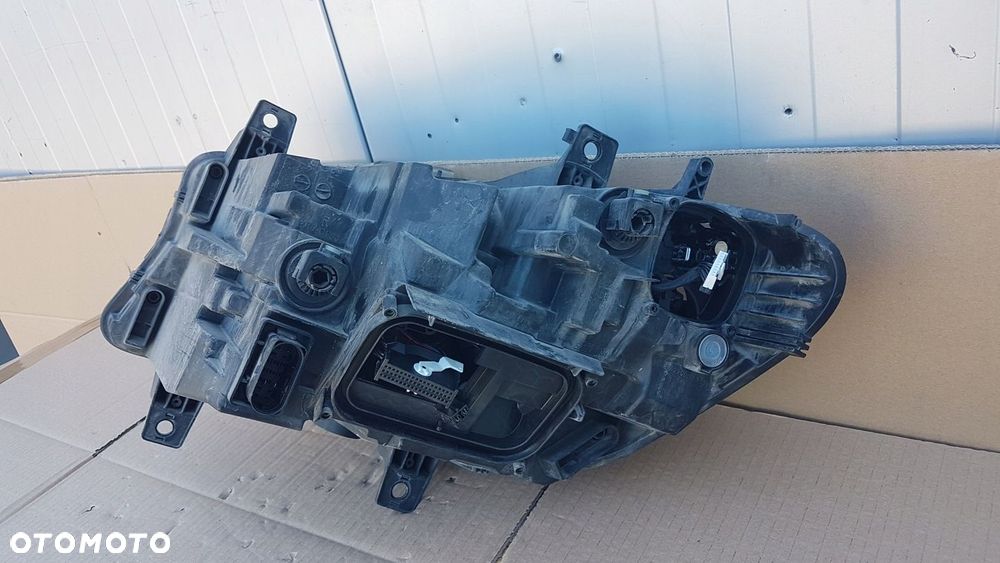 LAMPA PRZÓD PRAWA MERCEDES SPRINTER W910 W907 FULL LED - 16