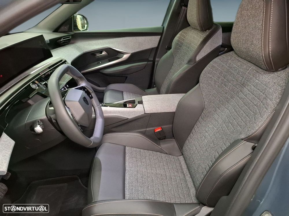 Peugeot 5008 1.2 Hybrid Allure e-DCS6 - 11