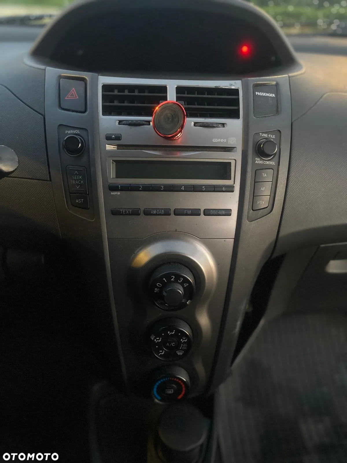 Toyota Yaris 1.0 Luna - 5
