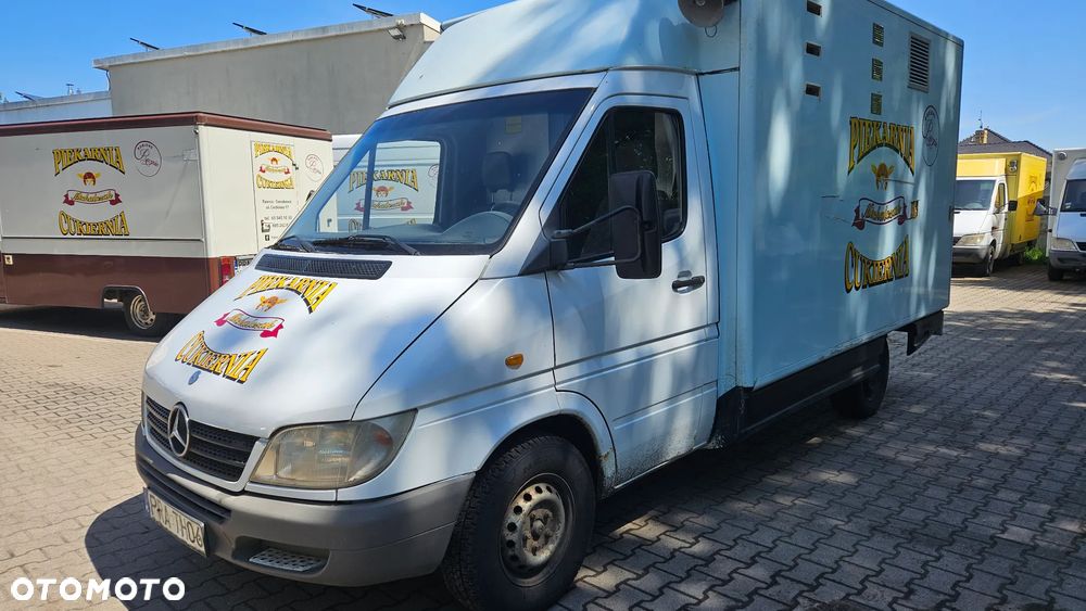 Mercedes-Benz SPRINTER - 2