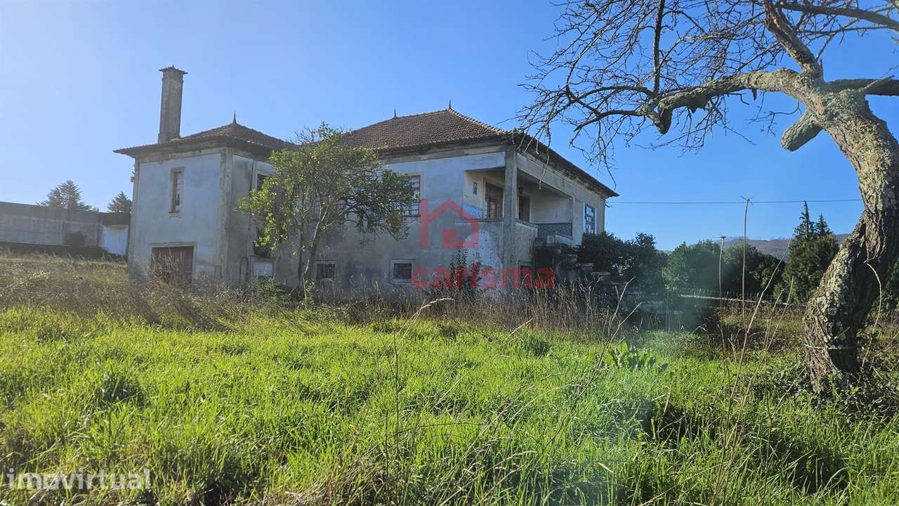 Moradia para Restauro com 5000m² de Terreno, em São Martinho do Campo, - Grande imagem: 2/4