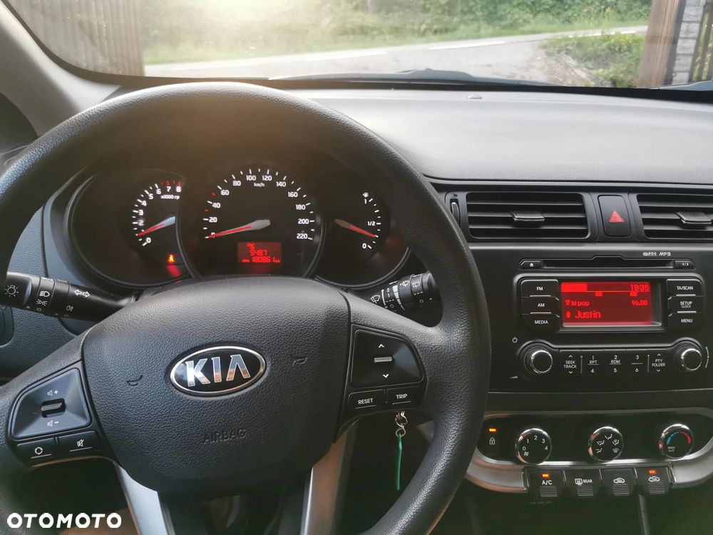 Kia Rio 1.2 Edition 7 - 15