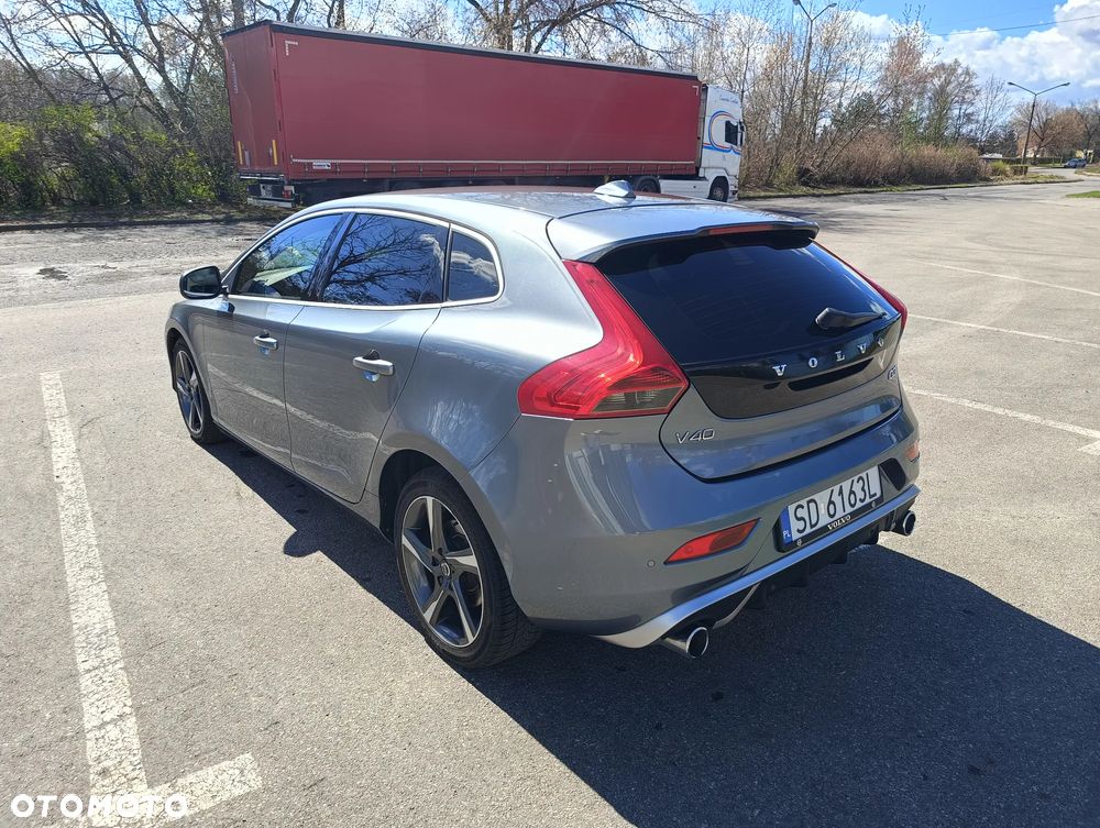 Volvo V40 D2 Geartronic RDesign - 11