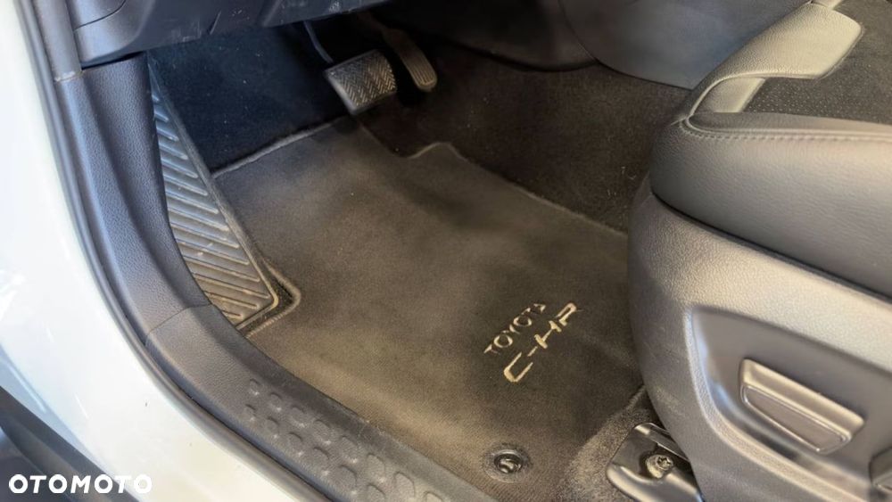 Toyota C-HR 1.8 Hybrid Prestige - 30