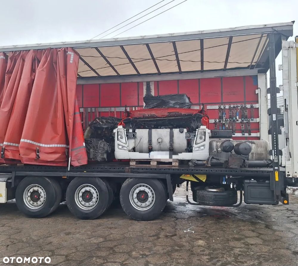 Krone Firanka Krone standard/ podnoszony dach / mocna podłoga/ SAF - 15