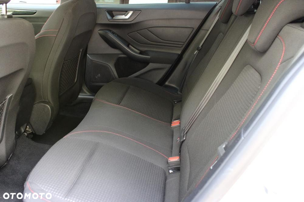 Ford Focus - 10