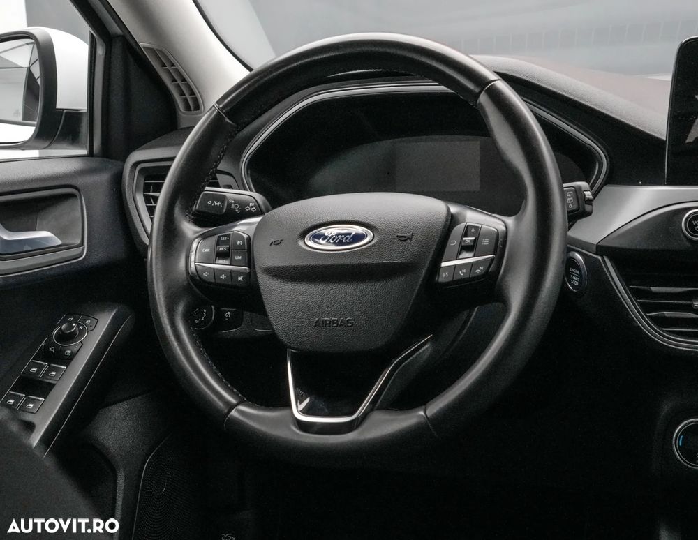 Ford Focus 1.5 EcoBlue Titanium Business - 17