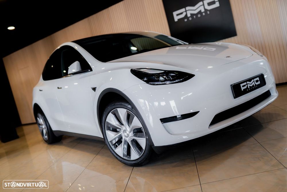 Tesla Model Y Long Range Dual Motor AWD - 7