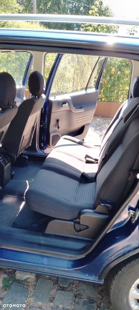 Opel Zafira 1.8 16V Elegance - 14