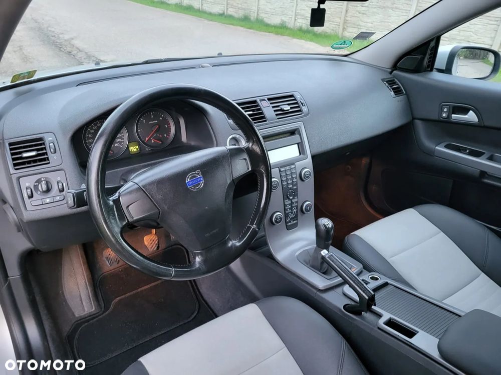 Volvo C30 1.6D - 17