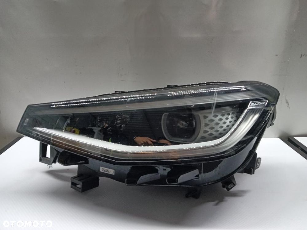 LAMPA PRZÓD PRZEDNIA LEWA VW ID4 11B941035H - 1