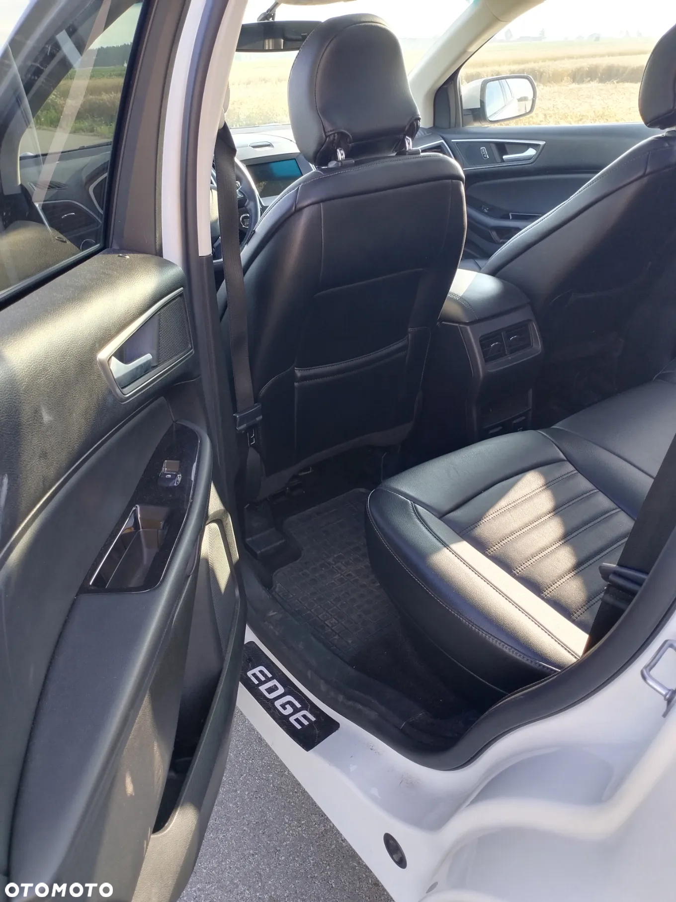 Ford Edge - 12