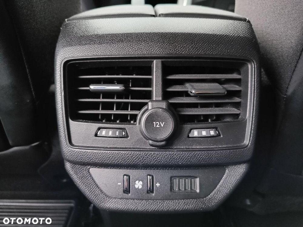 Peugeot 5008 1.6 PureTech Allure S&S EAT8 - 19