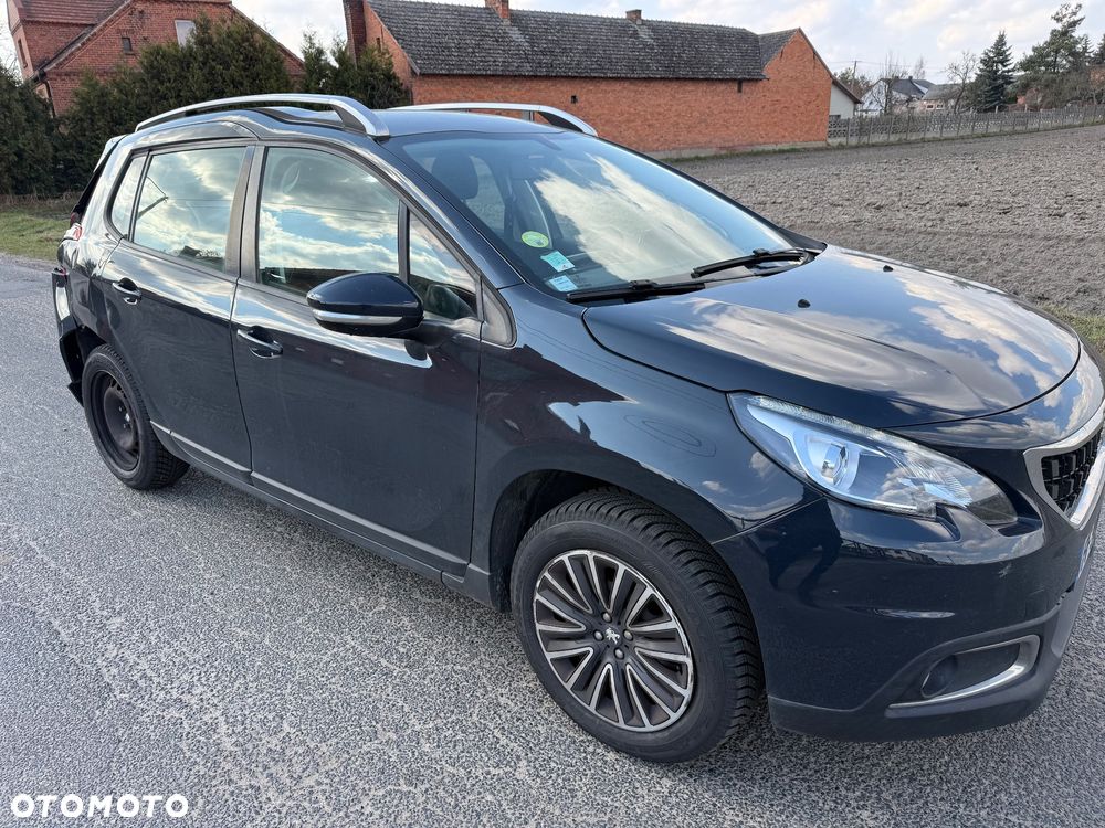 Peugeot 2008 BlueHDi 100 STOP & START Signature - 5