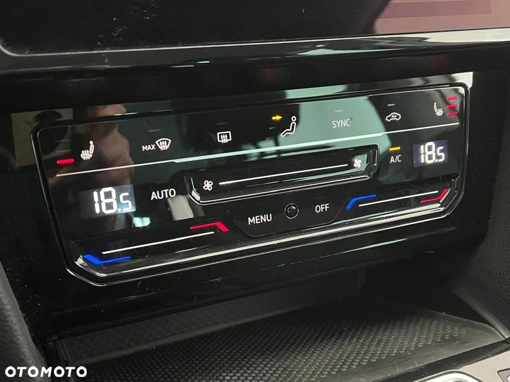 Volkswagen Passat Variant 2.0 TDI EVO Business DSG - 32