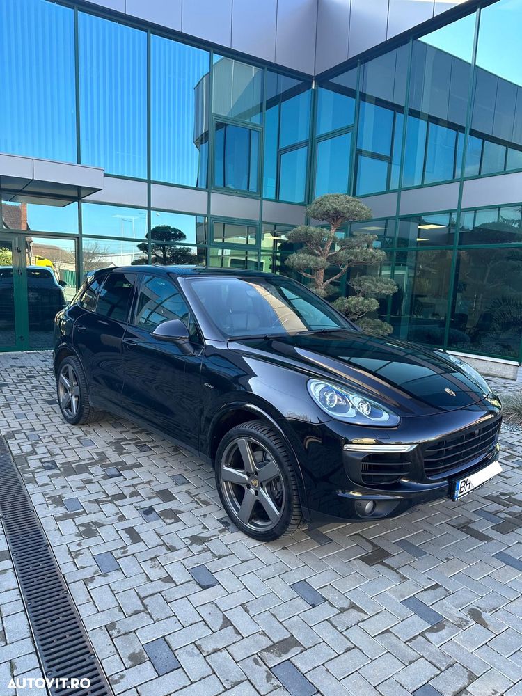 Porsche Cayenne - 2