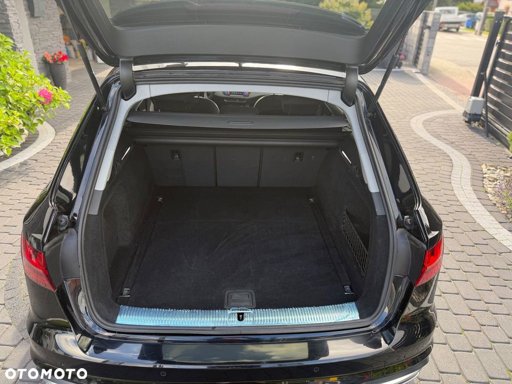 Audi A4 Avant 35 TDI mHEV Advanced S tronic - 12