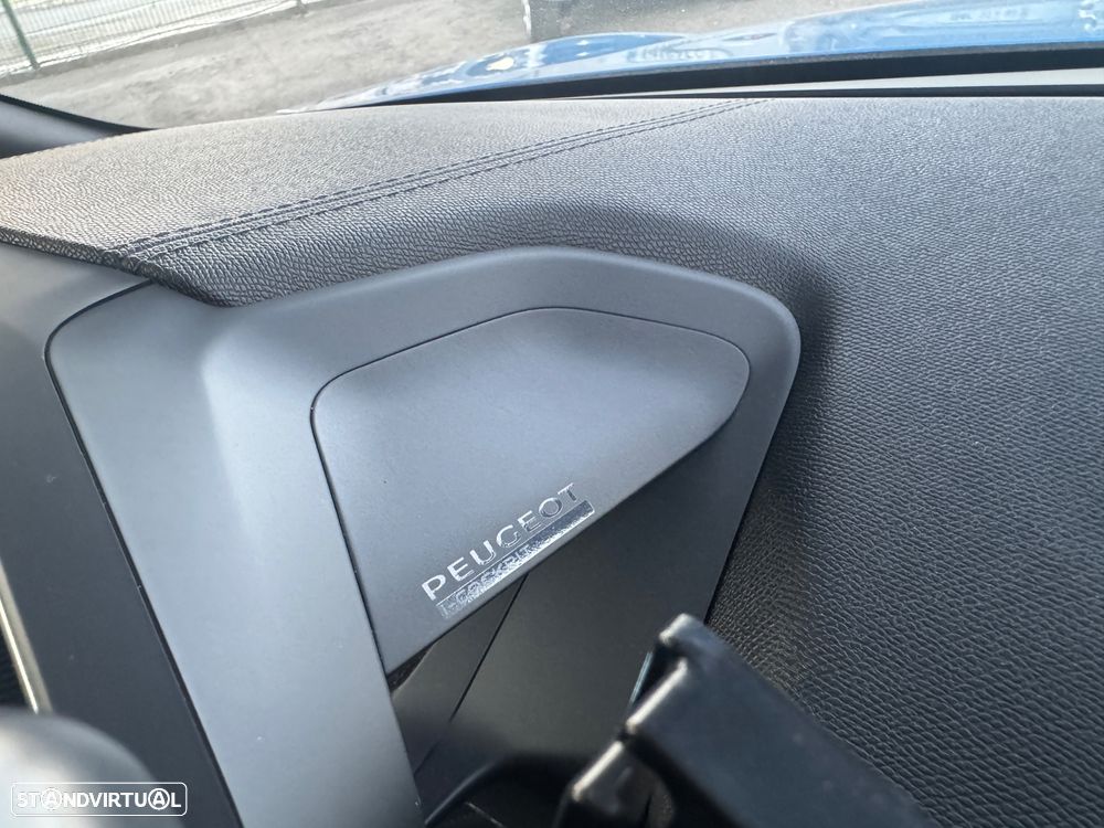 Peugeot 208 1.2 PureTech GT Line - 9