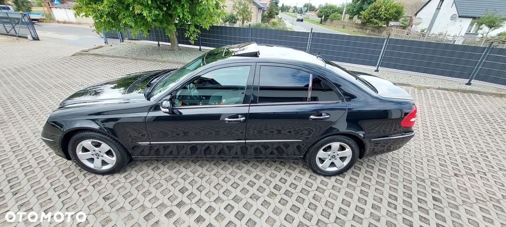 Mercedes-Benz Klasa E - 23