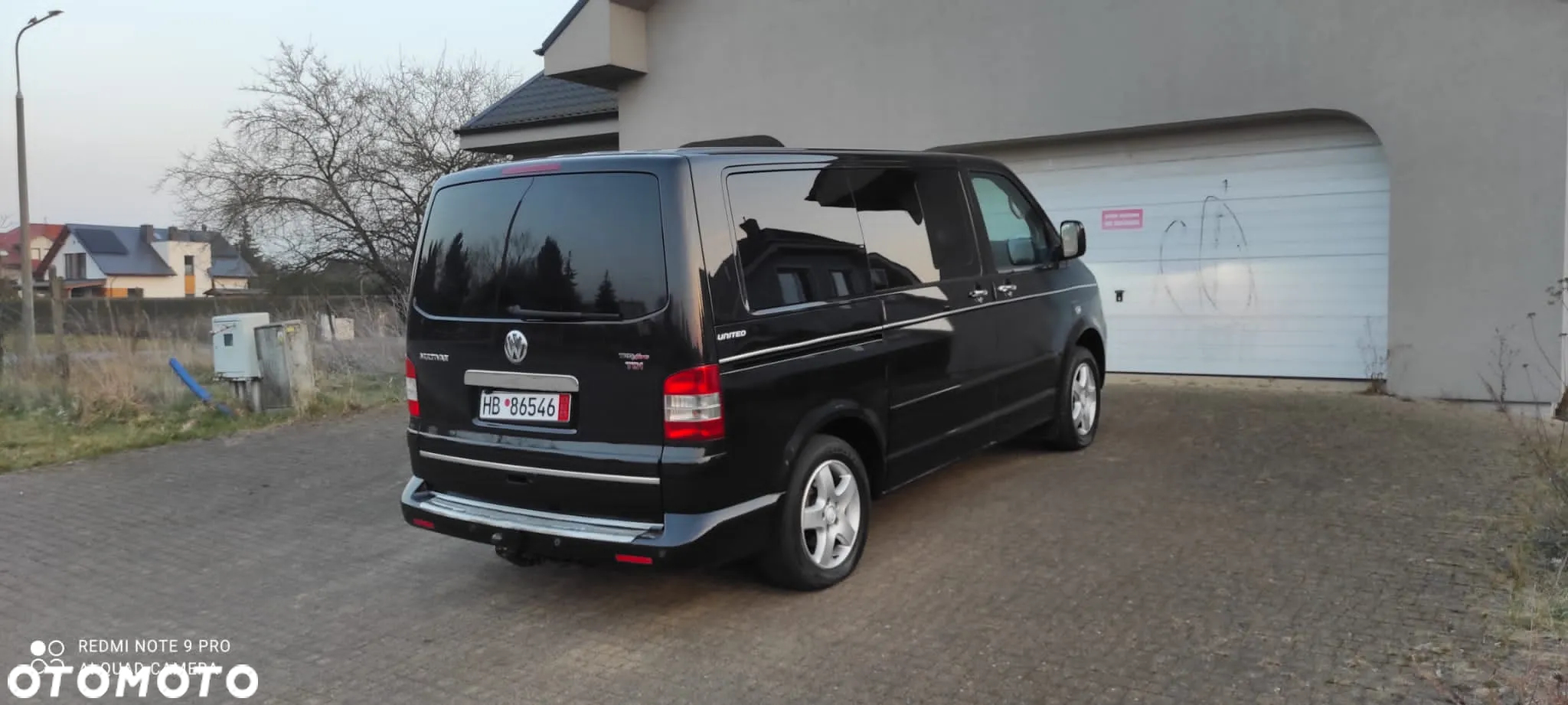 Volkswagen Multivan - 23