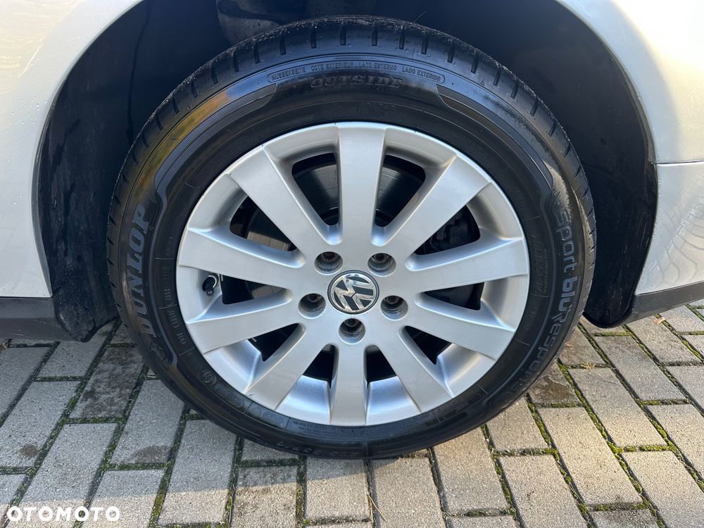 Volkswagen Passat - 40