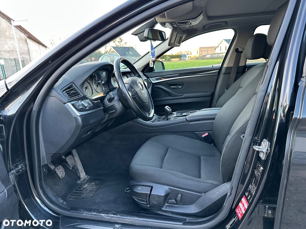 BMW Seria 5 520d Efficient Dynamics Edition - 10