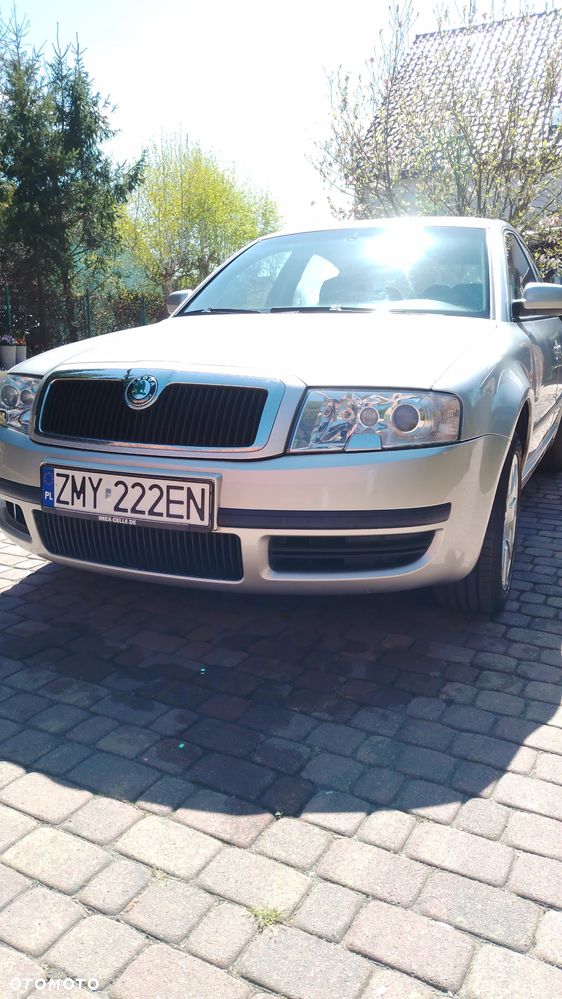 Skoda Superb 2.8 V6 Classic - 1