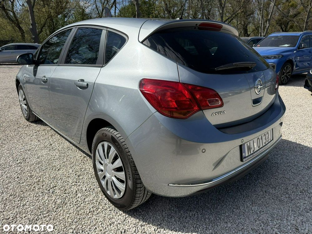 Opel Astra - 13