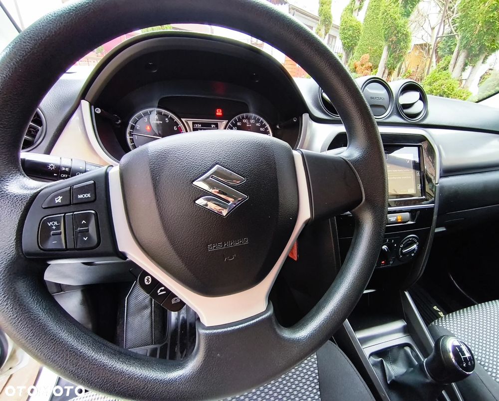 Suzuki Vitara 1.0 Boosterjet Comfort 2WD - 18
