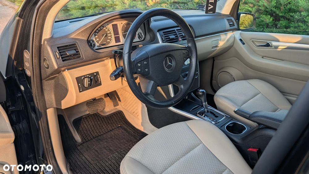 Mercedes-Benz Klasa B 180 CDI Autotronic - 12