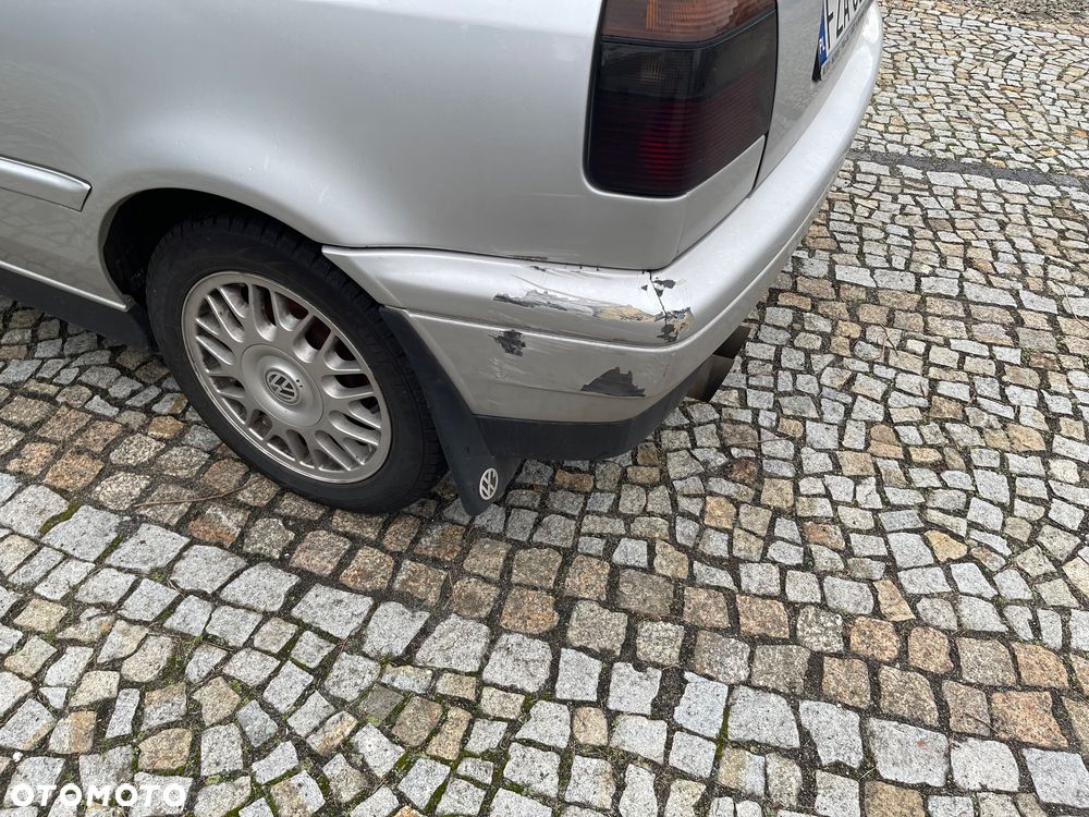 Volkswagen Golf 1.8 CL - 6