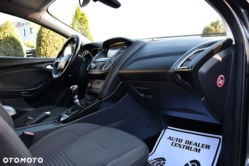 Ford Focus 2.0 TDCi Titanium ASS - 6