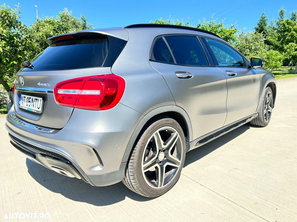 Mercedes-Benz GLA 200 d 4MATIC Aut. - 1