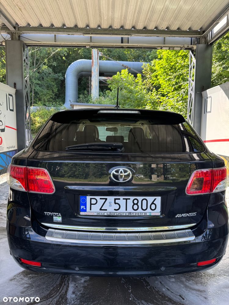 Toyota Avensis 2.2 D-4D Prestige NAVI - 4