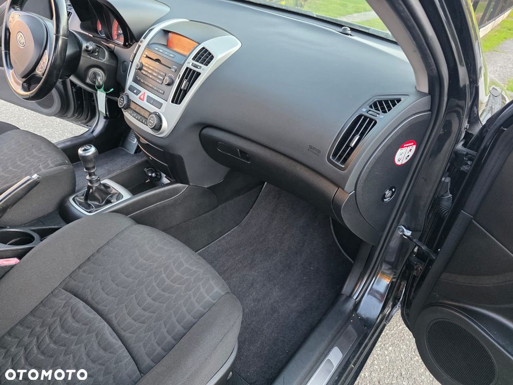 Kia Ceed 1.6 CVVT LX - 3