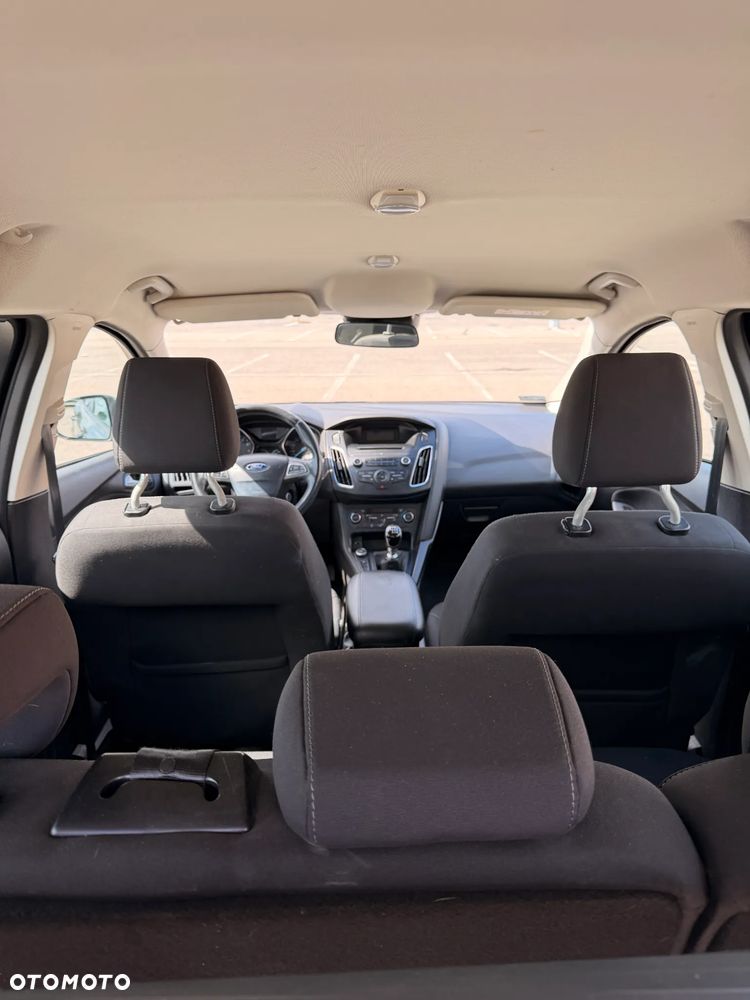 Ford Focus 1.0 EcoBoost Trend - 19