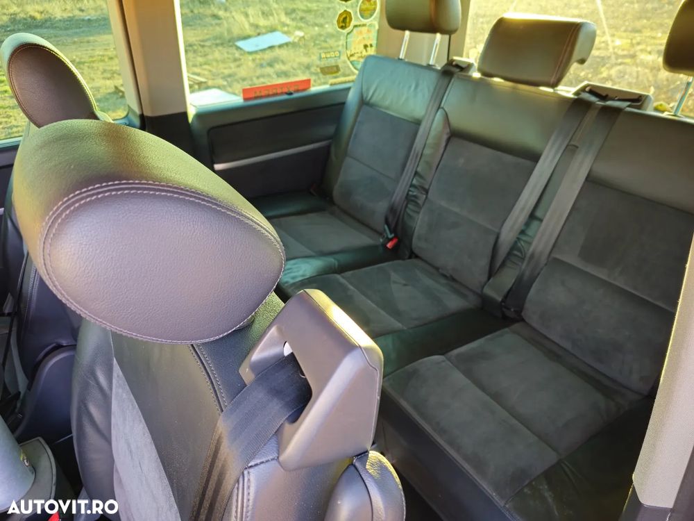 Volkswagen Multivan - 6