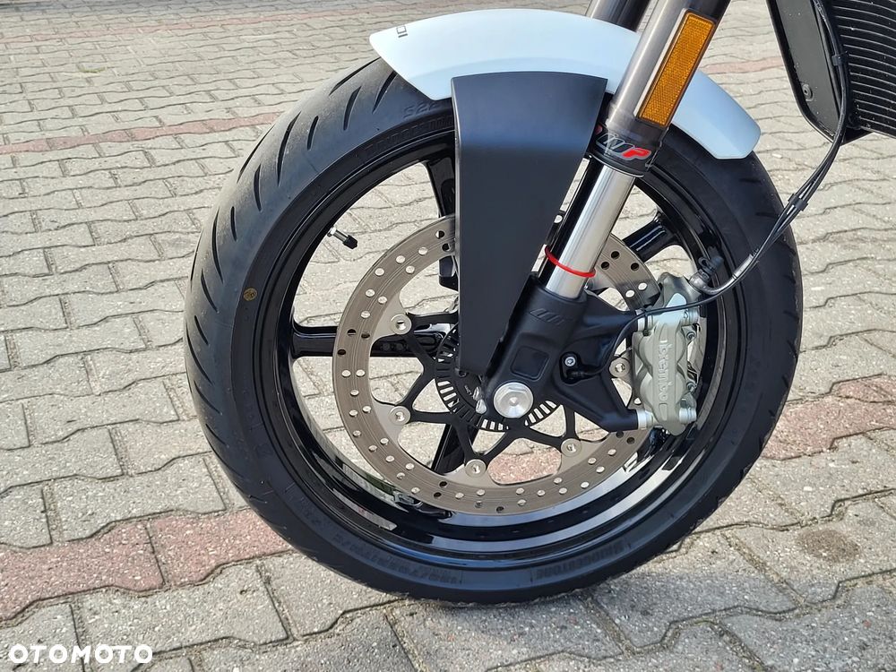 Husqvarna Vitpilen - 21