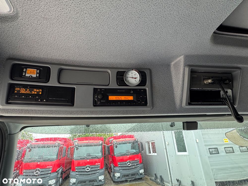 Mercedes-Benz ATEGO - 21
